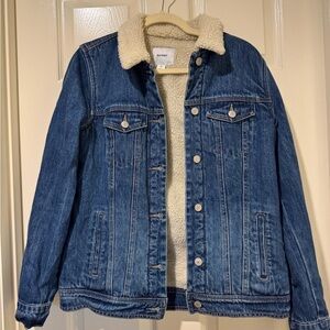 Women’s Sherpa Lined Denim Trucker Jacket Size Medium